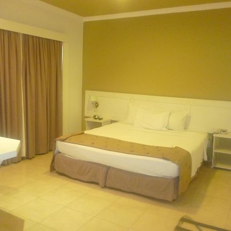 Hotel Anaca Sao Carlos Cameră foto
