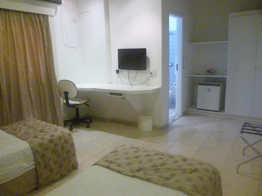 Hotel Anaca Sao Carlos Cameră foto